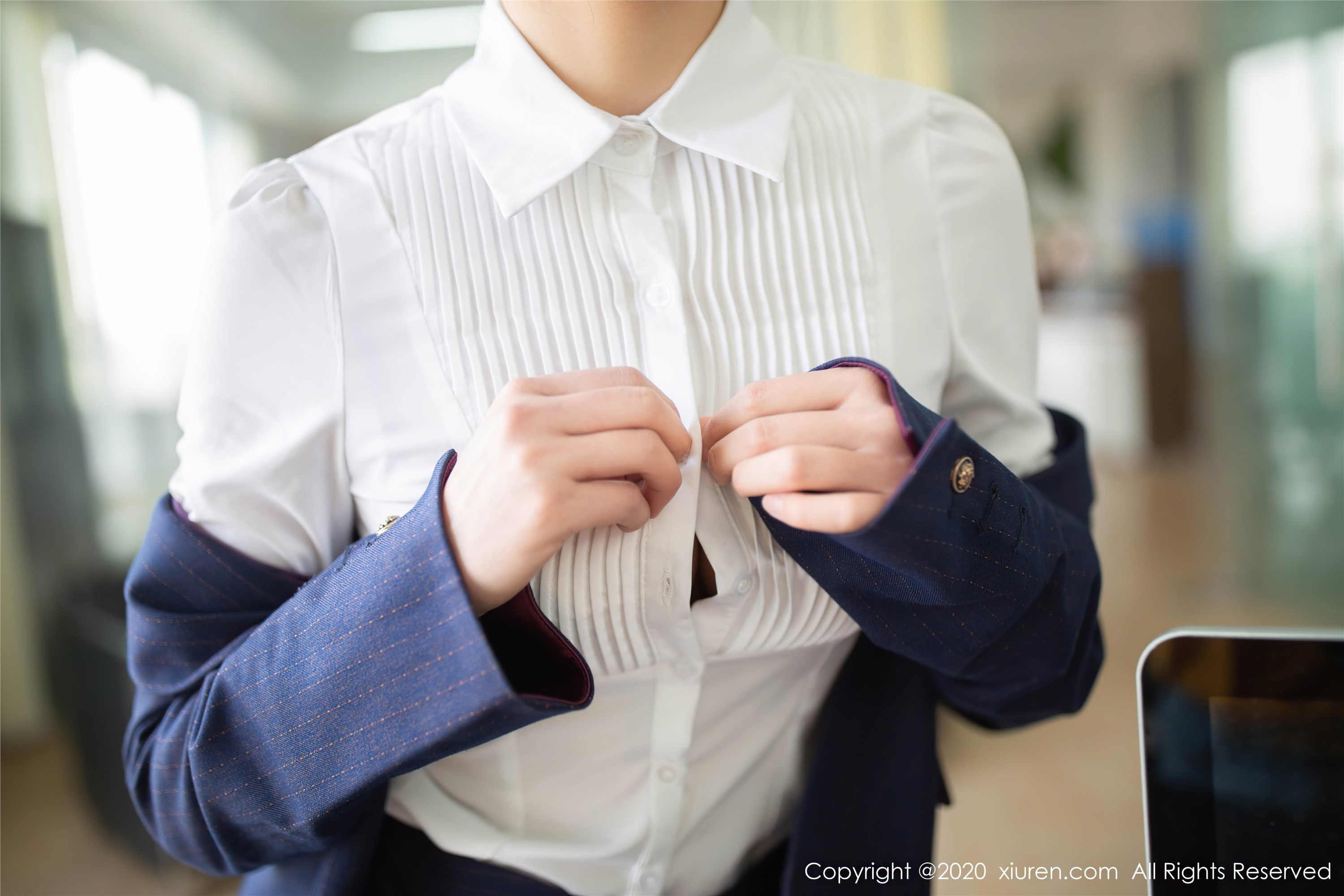 秀人网美媛馆 2020-09-18 Vol.2577 陆萱萱